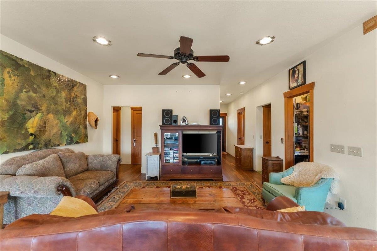 8733 Bunny Lane