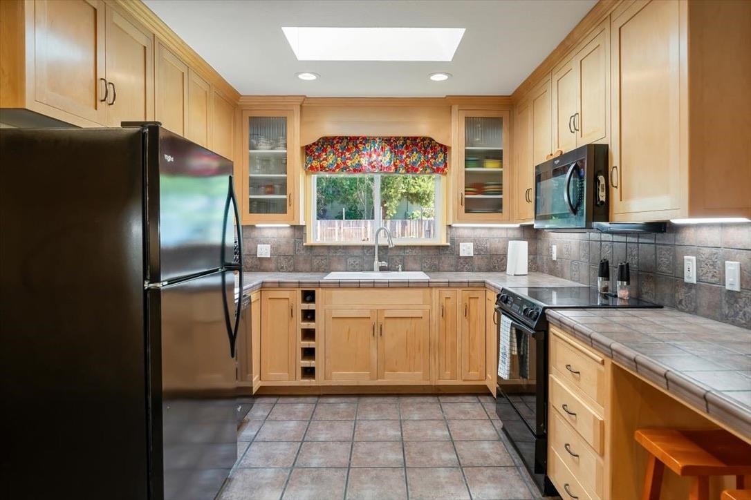 718 Buena Vista Ct