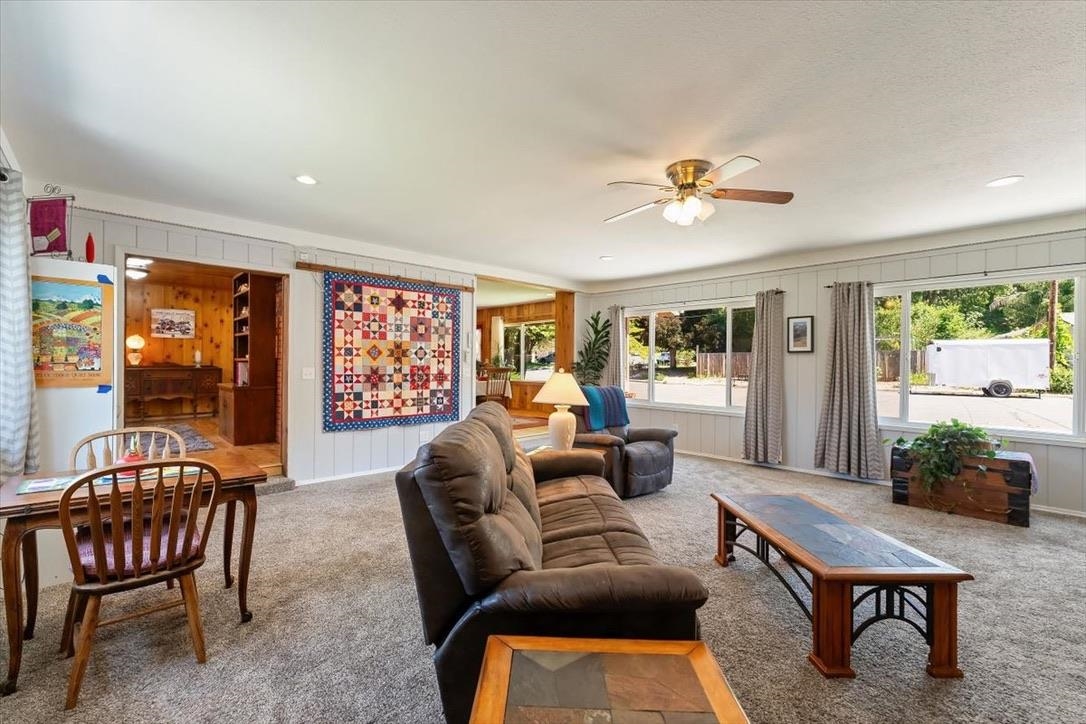 718 Buena Vista Ct