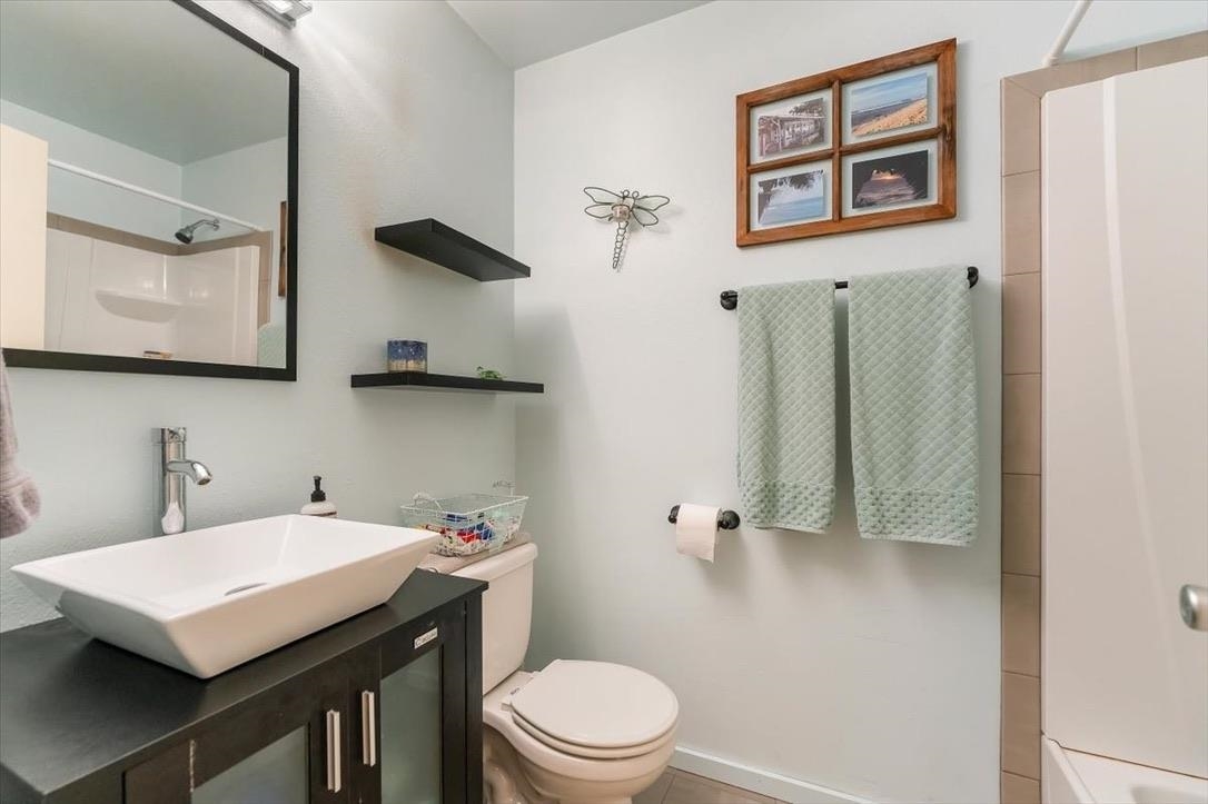 718 Buena Vista Ct