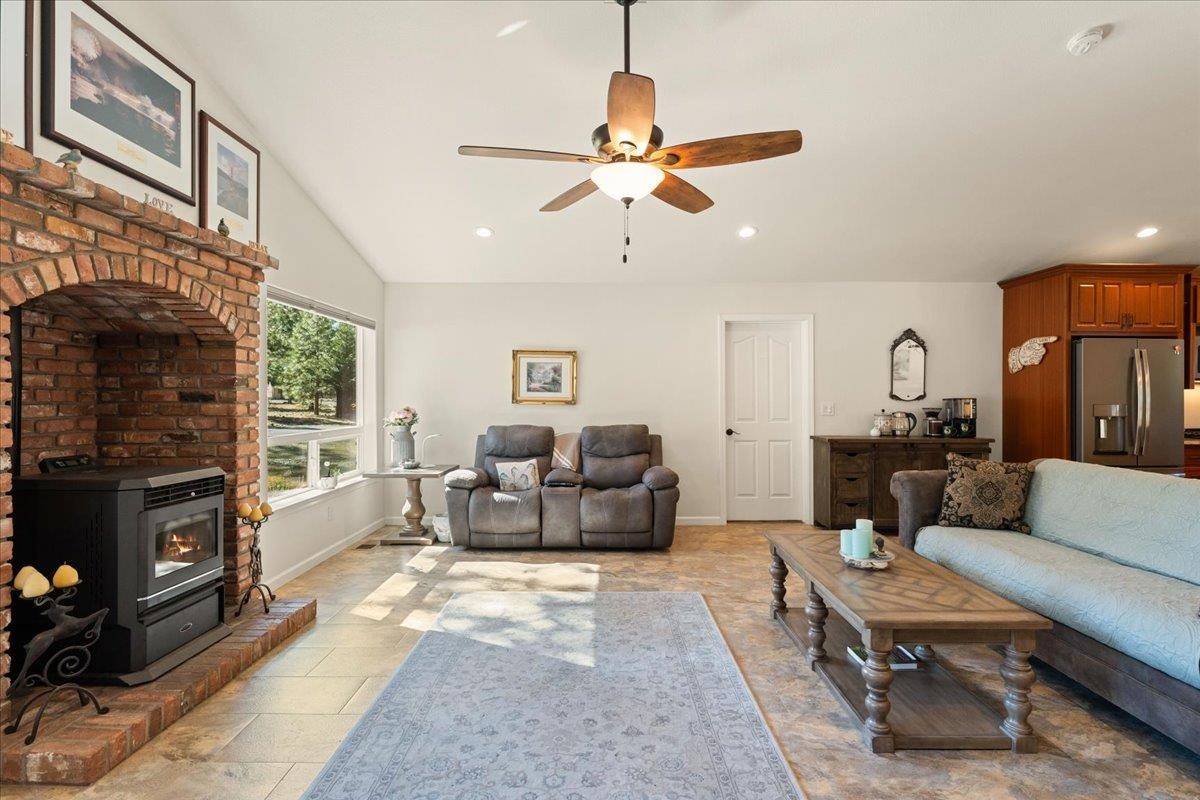 17309 Blocker Ct