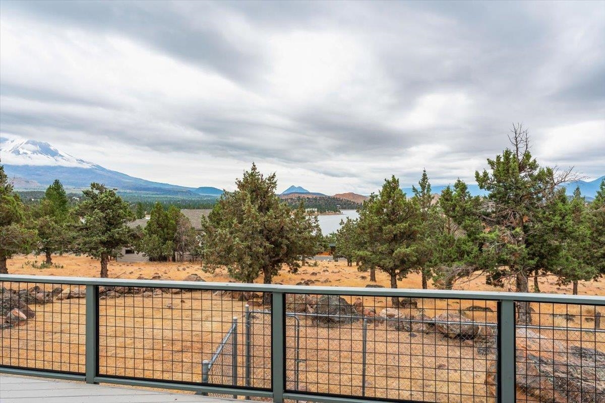 15014 Mountain Wood Dr