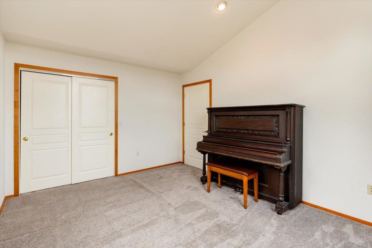 15014 Mountain Wood Dr