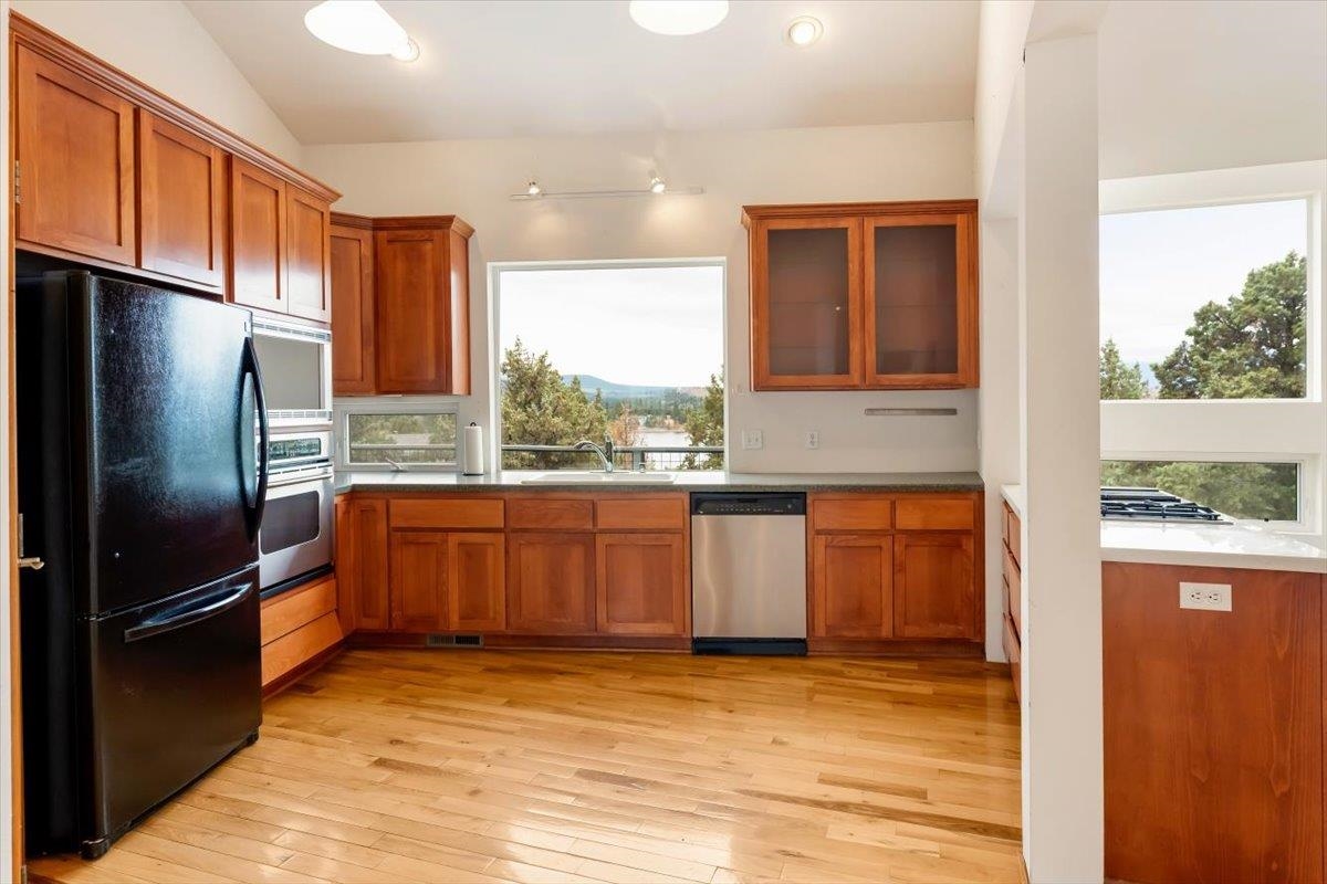 15014 Mountain Wood Dr