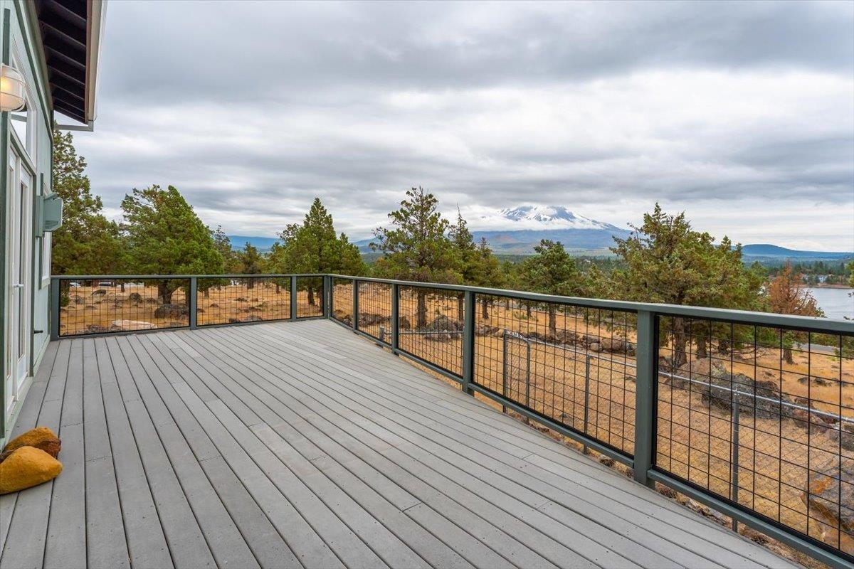 15014 Mountain Wood Dr