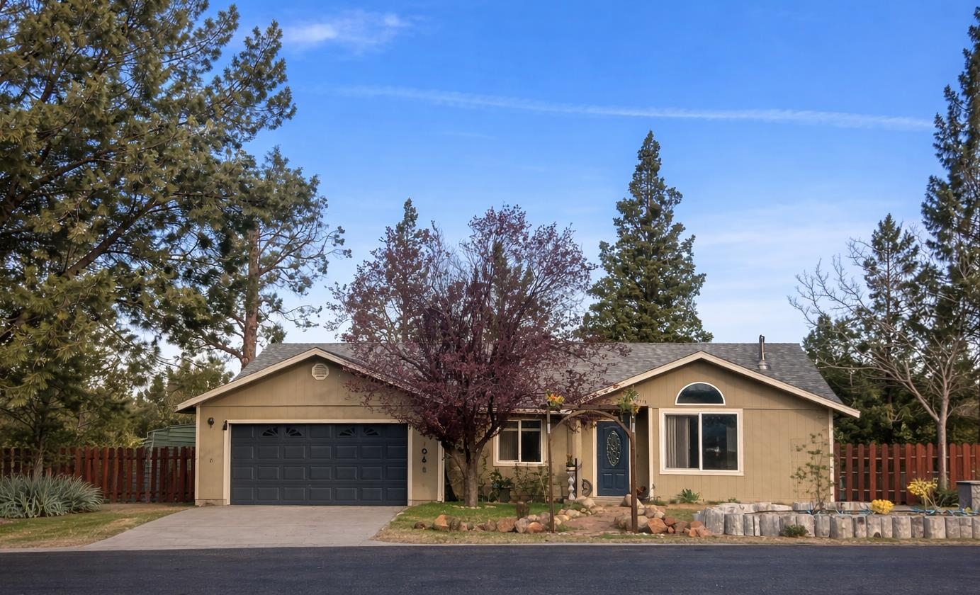 5906 Helm Pl