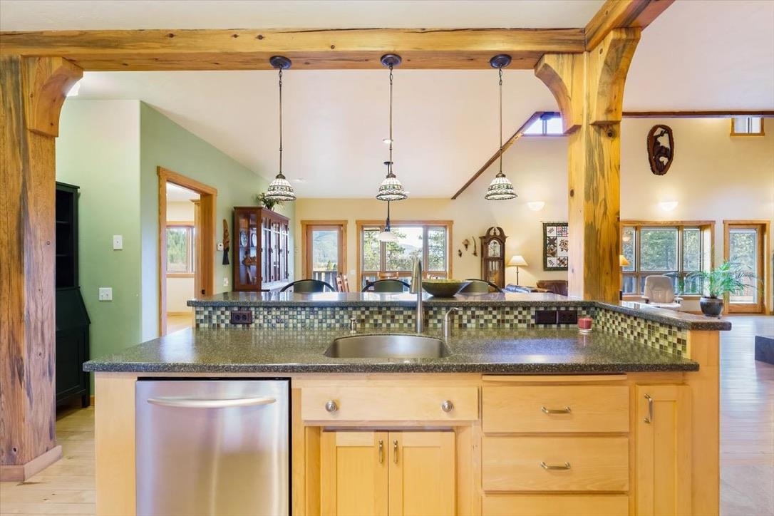 13747 Rattlesnake Creek Rd