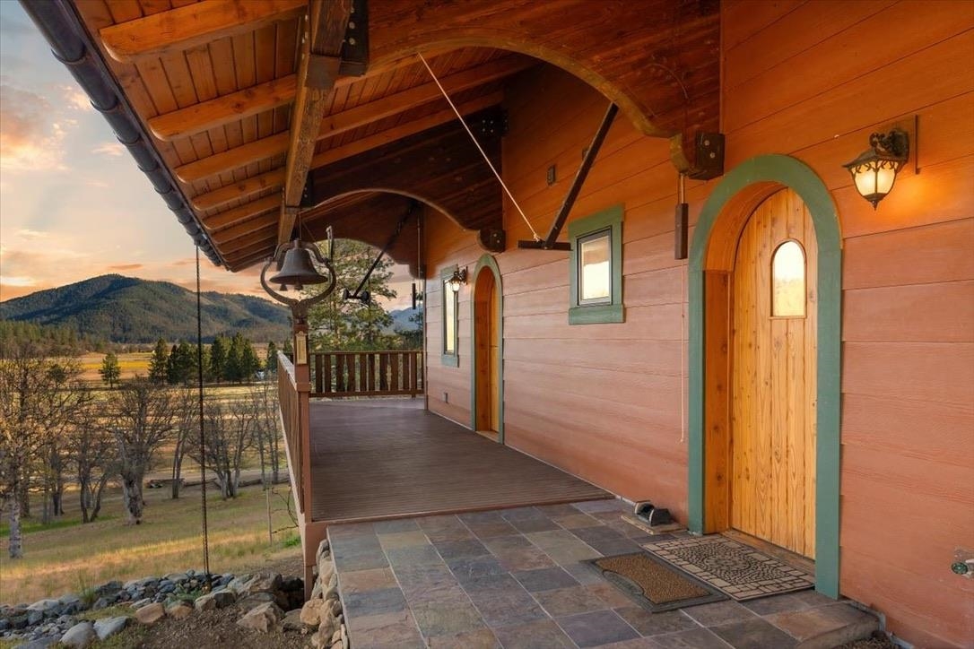 13747 Rattlesnake Creek Rd