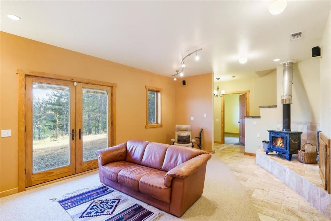 13747 Rattlesnake Creek Rd