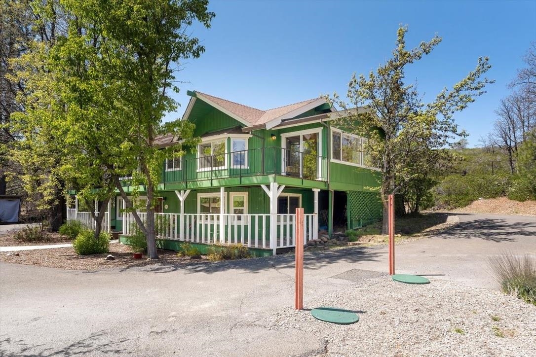 2435 College Ave