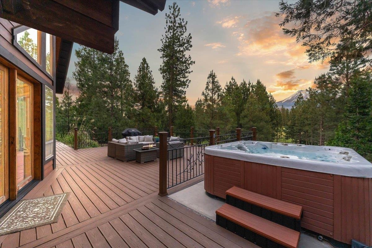2331 Mountain View Dr