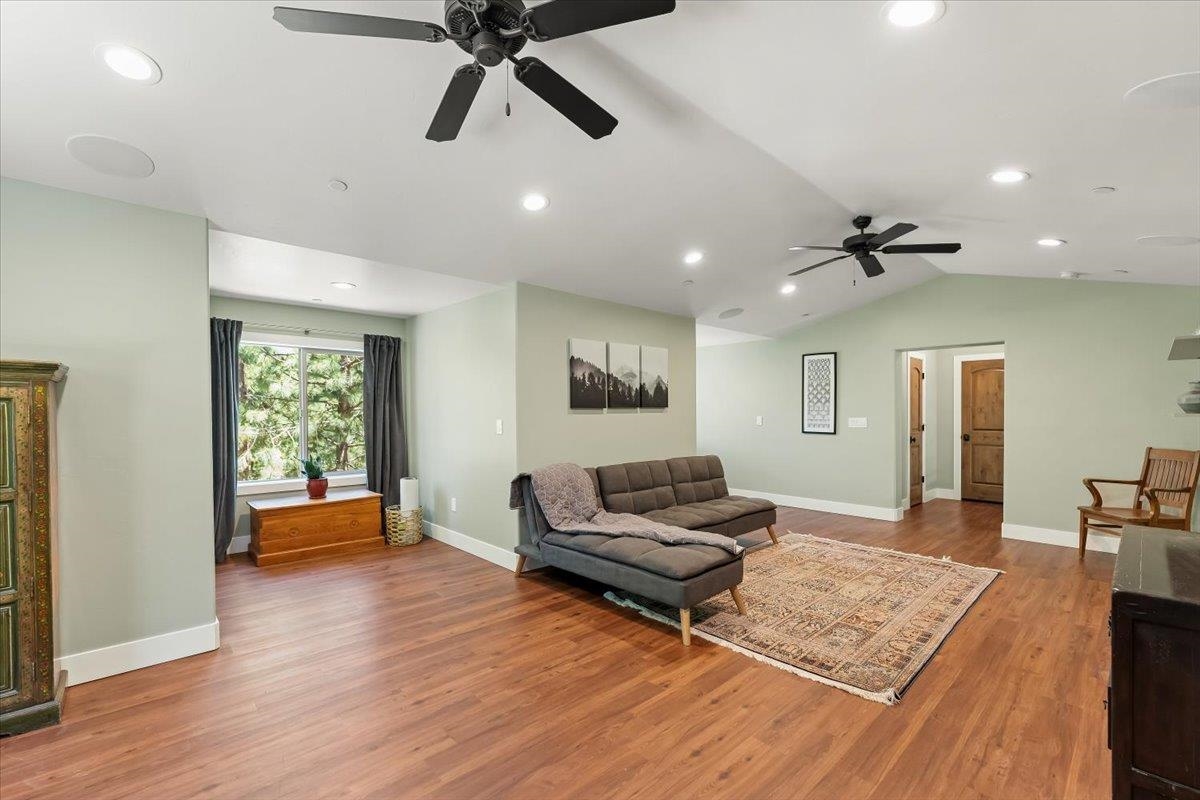 2331 Mountain View Dr
