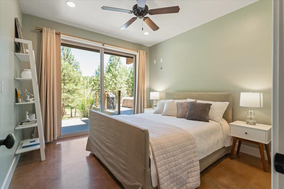 2331 Mountain View Dr