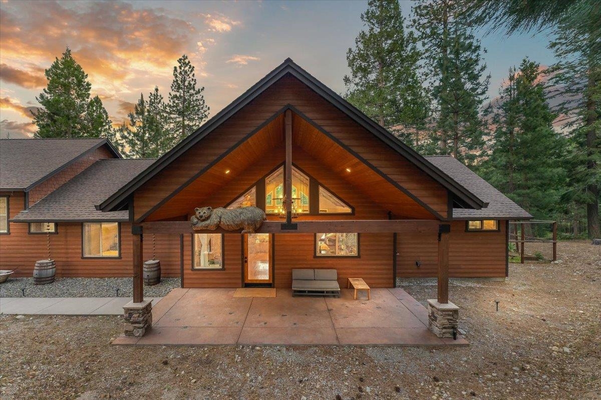 2331 Mountain View Dr