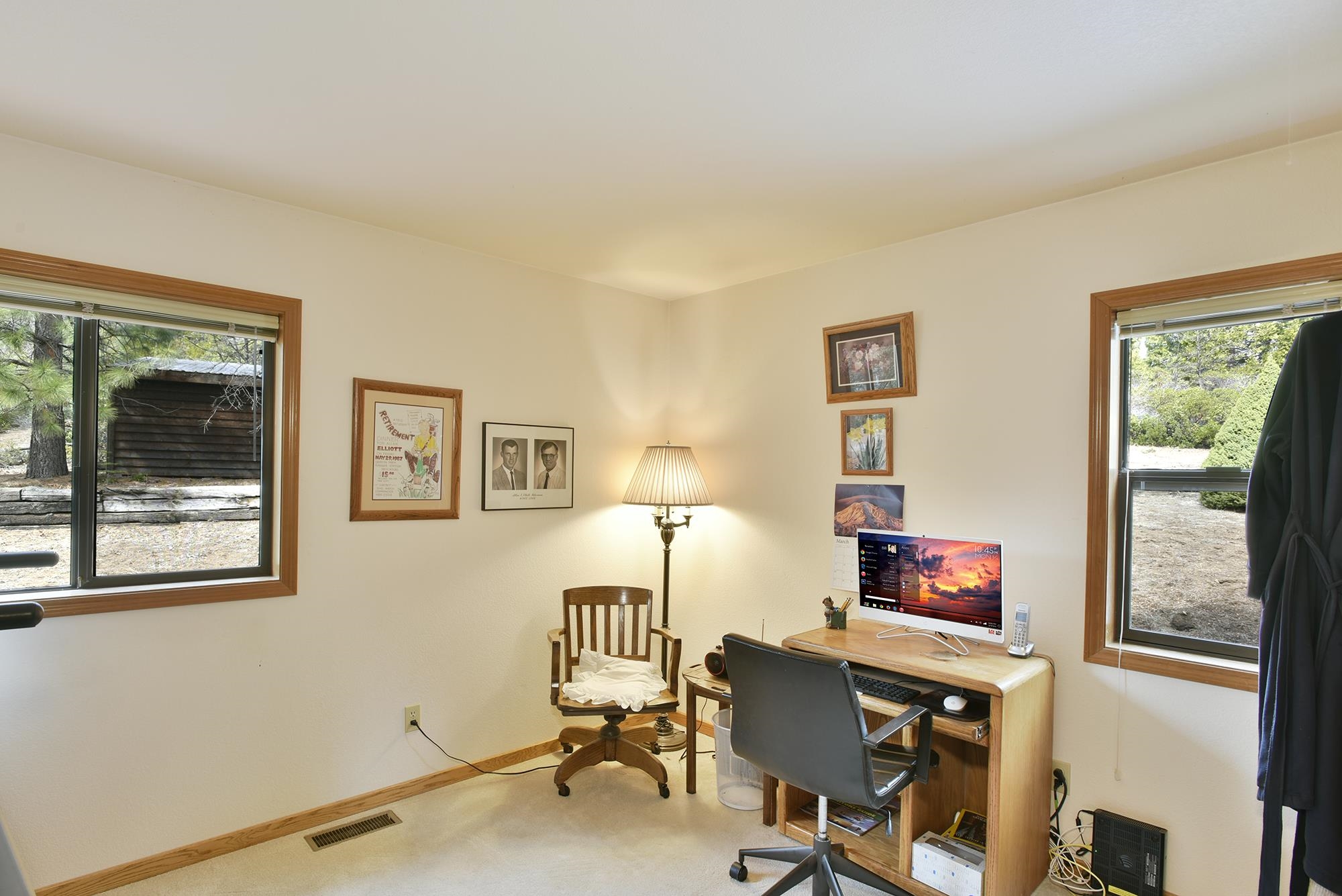 1517 Eddy Dr.