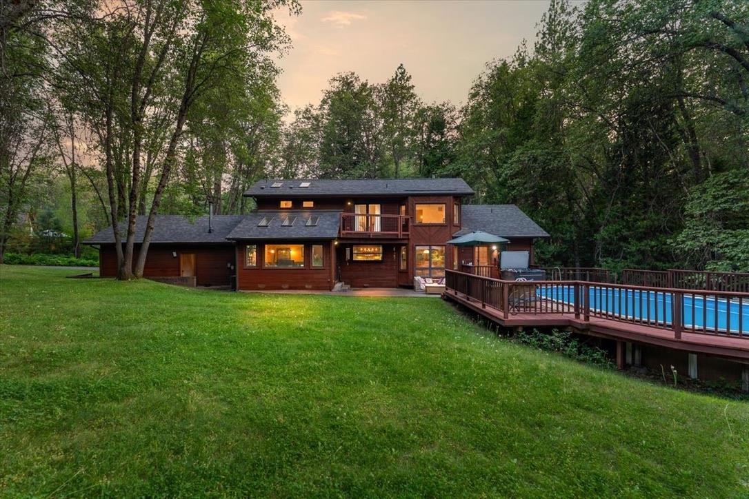 307 N Adams Dr
