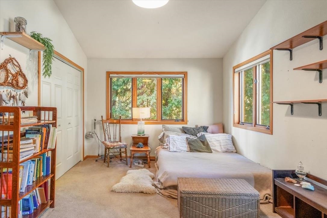 307 N Adams Dr