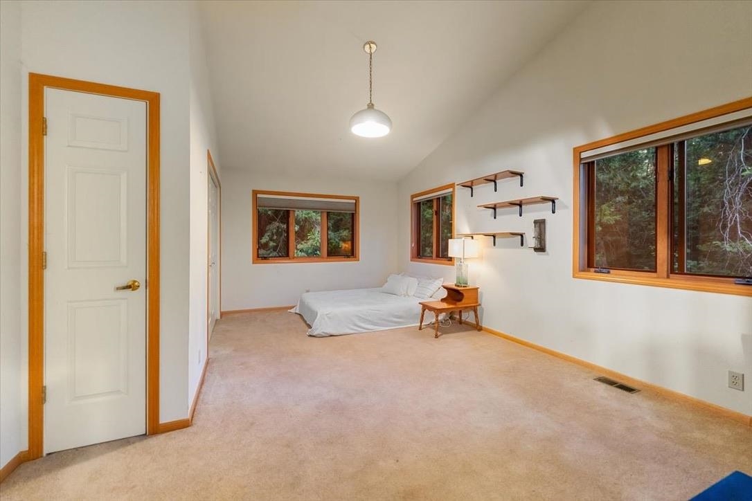 307 N Adams Dr