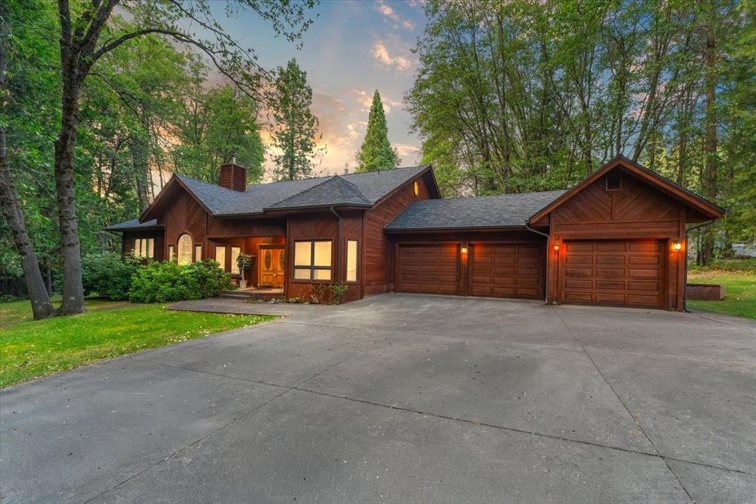 307 N Adams Dr