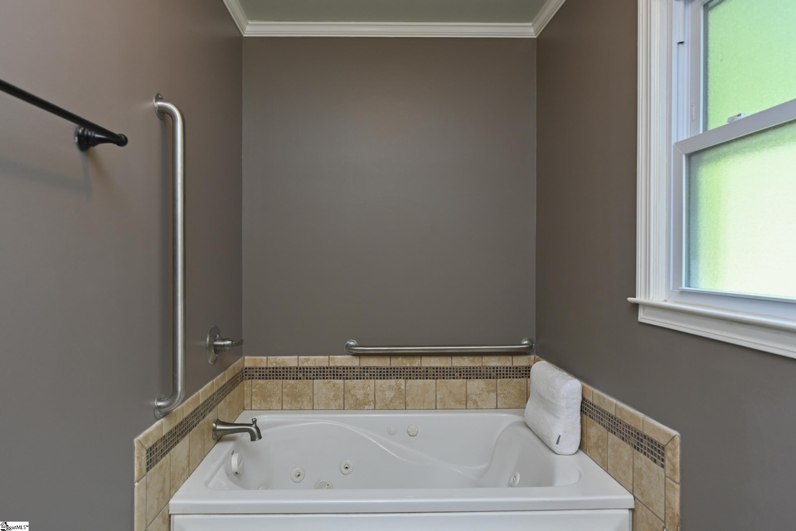 311 Hunting Hill Circle