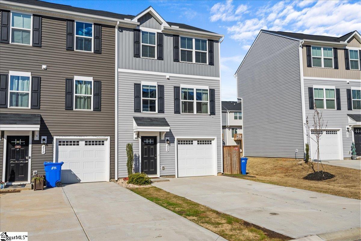 208 Maple Forge Trail