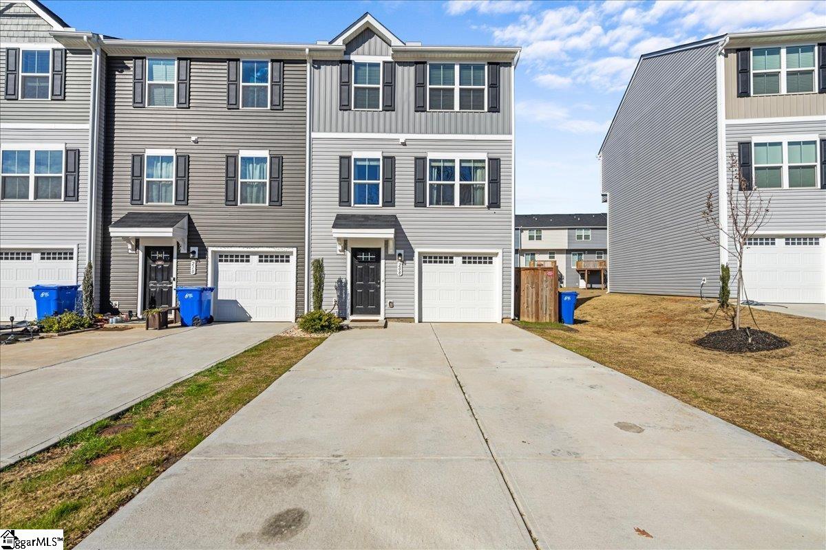 208 Maple Forge Trail