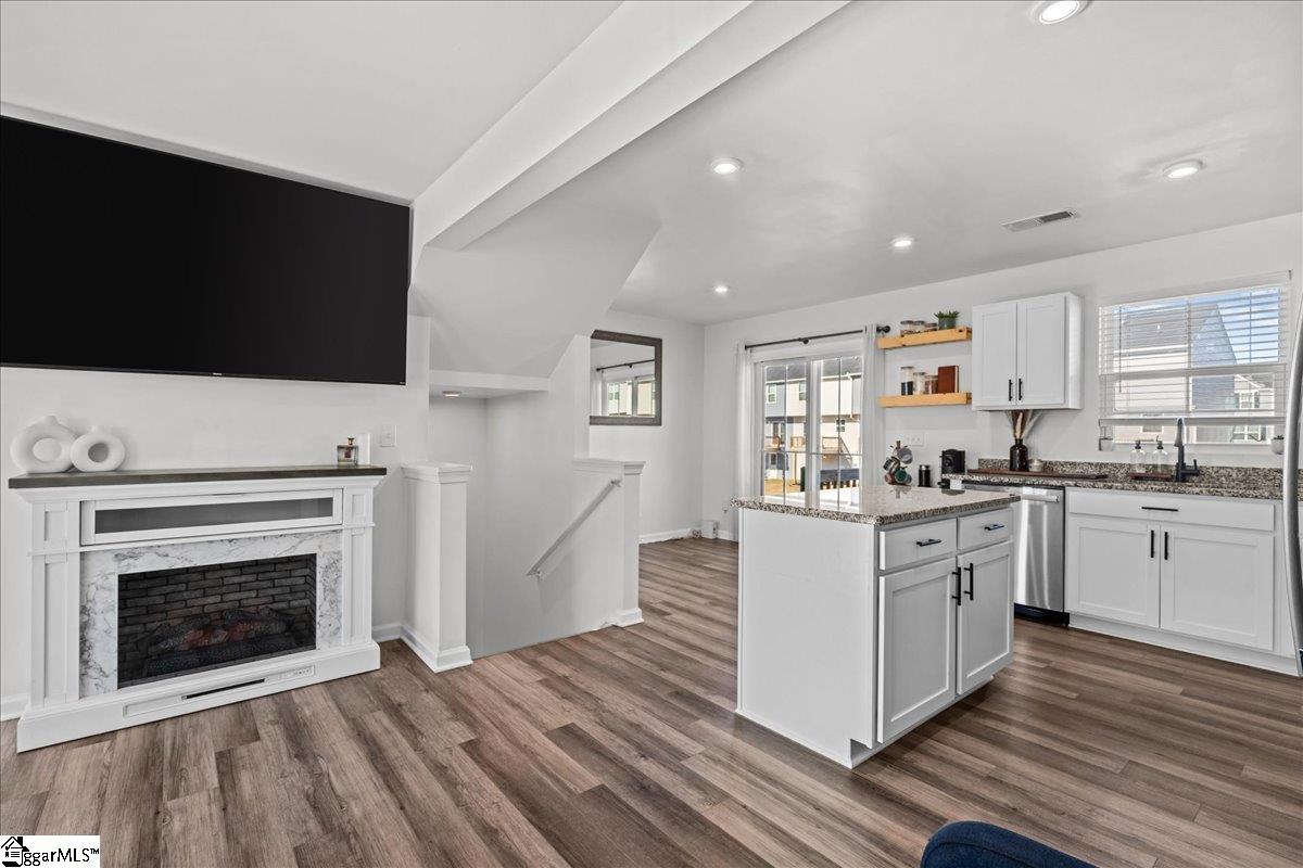 208 Maple Forge Trail