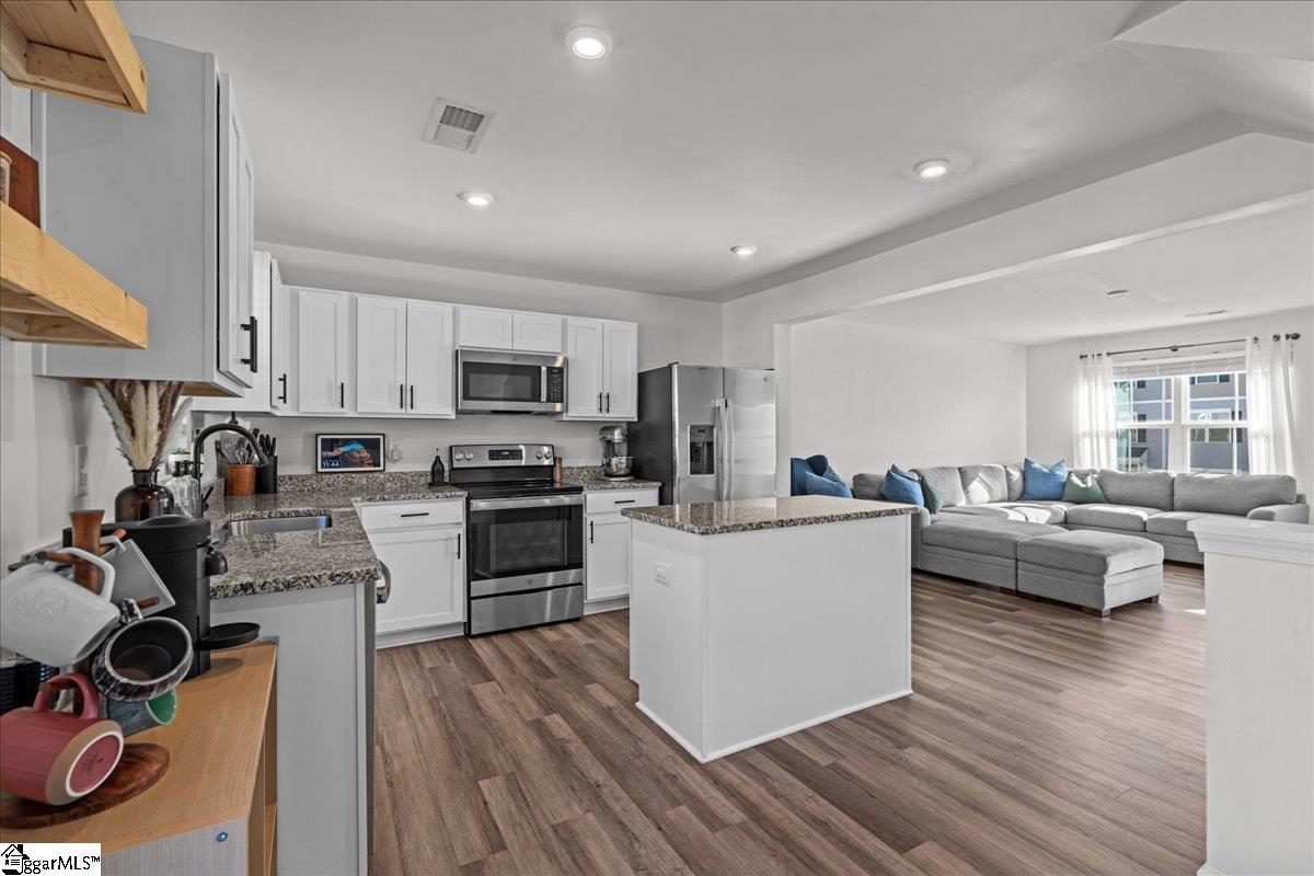 208 Maple Forge Trail