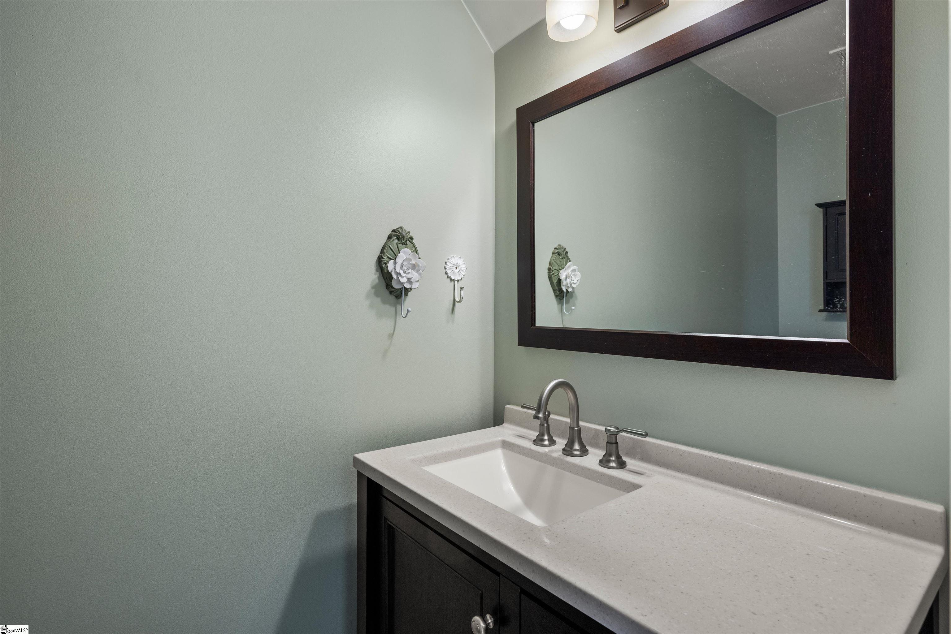 111 E Mcbee Avenue Unit 202