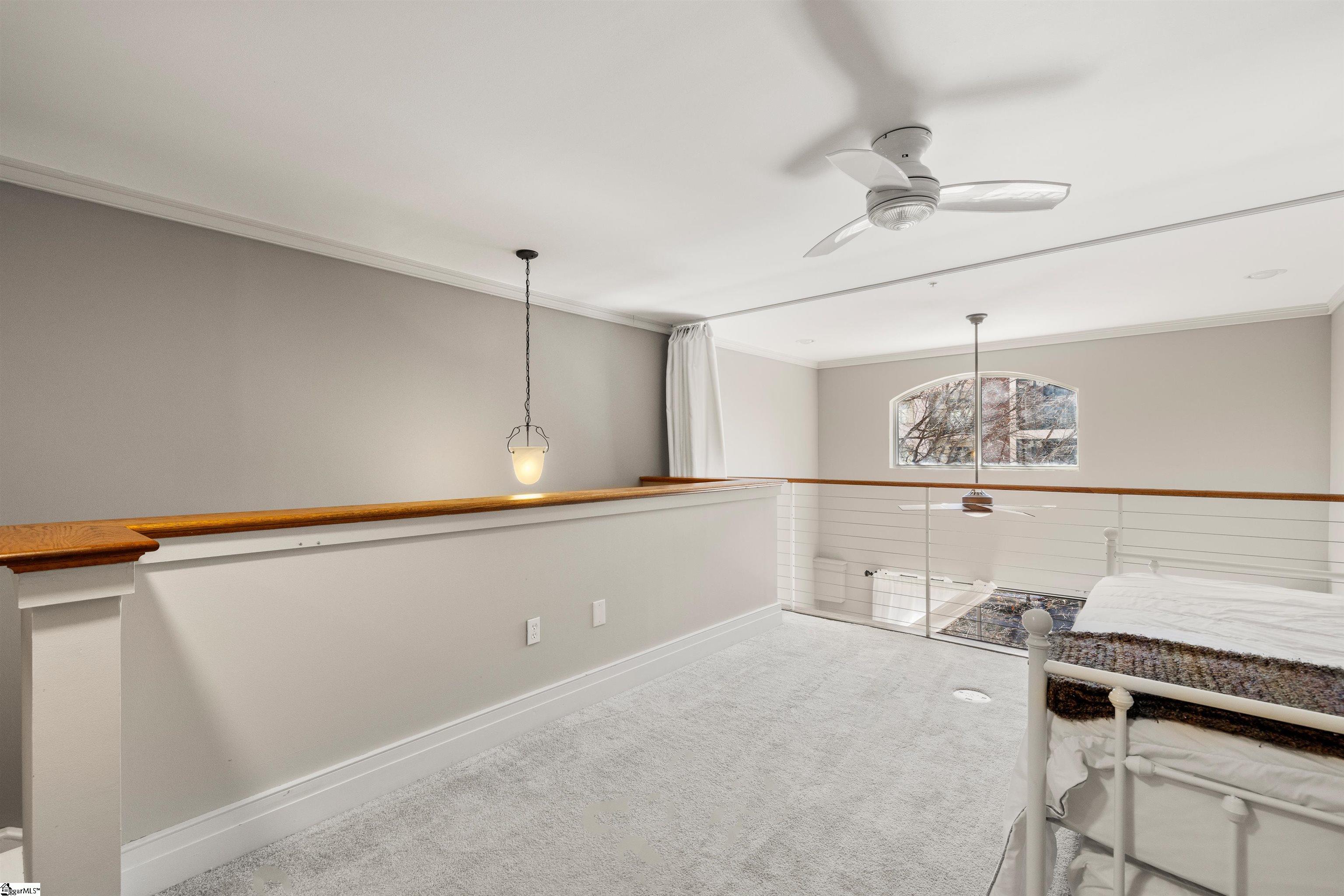 111 E Mcbee Avenue Unit 202