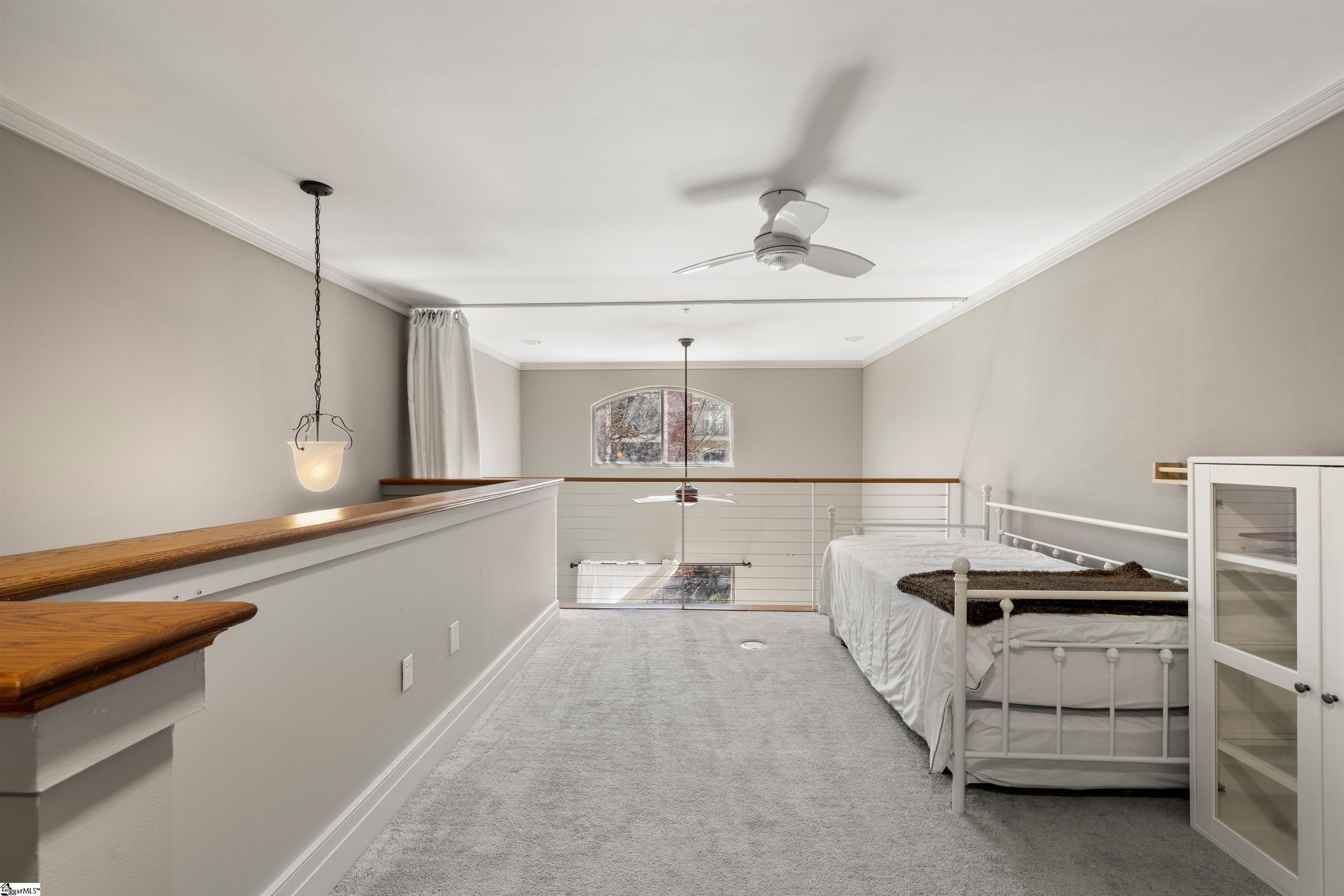 111 E Mcbee Avenue Unit 202