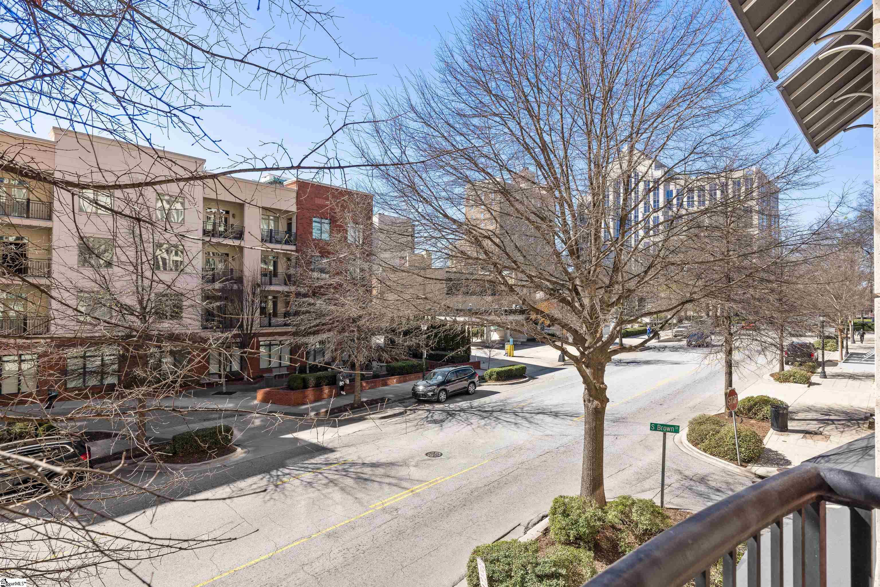 111 E Mcbee Avenue Unit 202