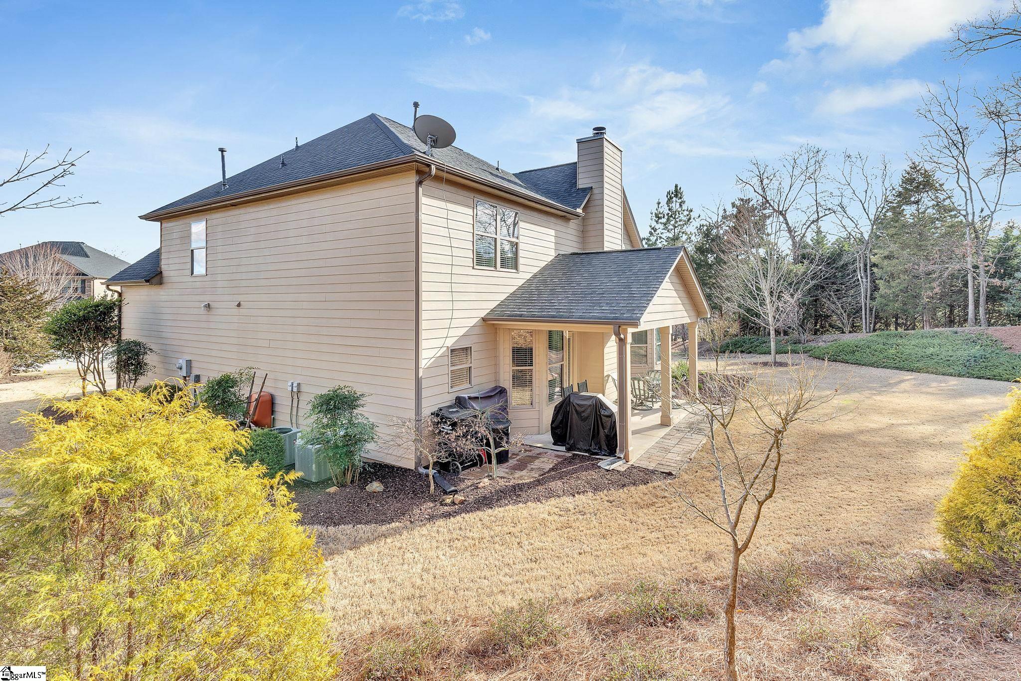 64 Governors Lake Way