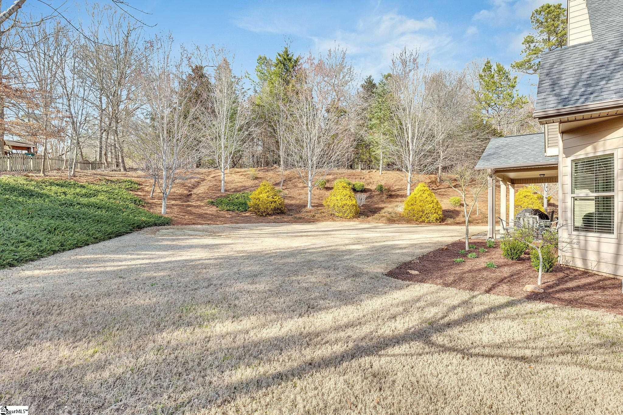 64 Governors Lake Way