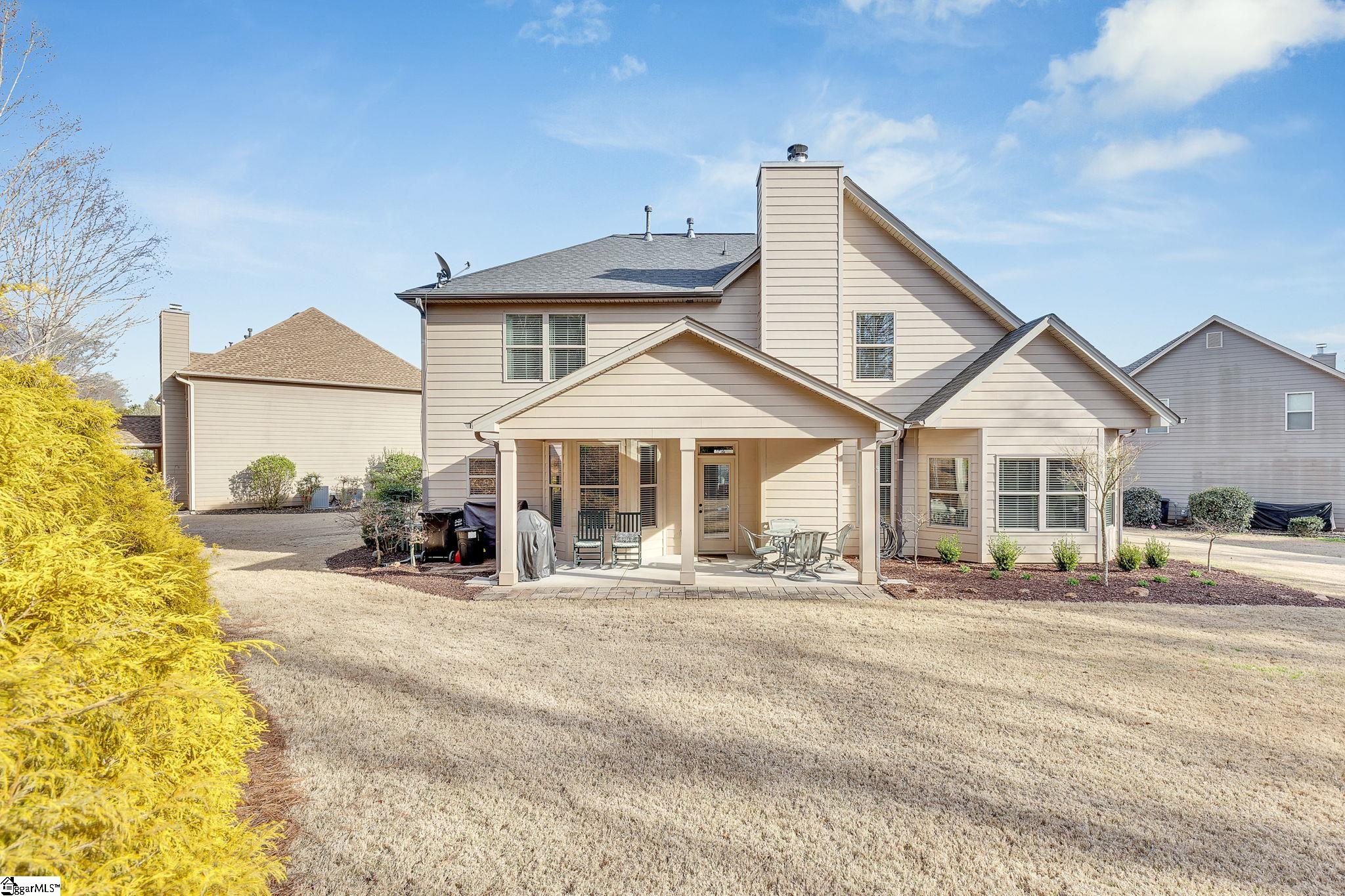 64 Governors Lake Way