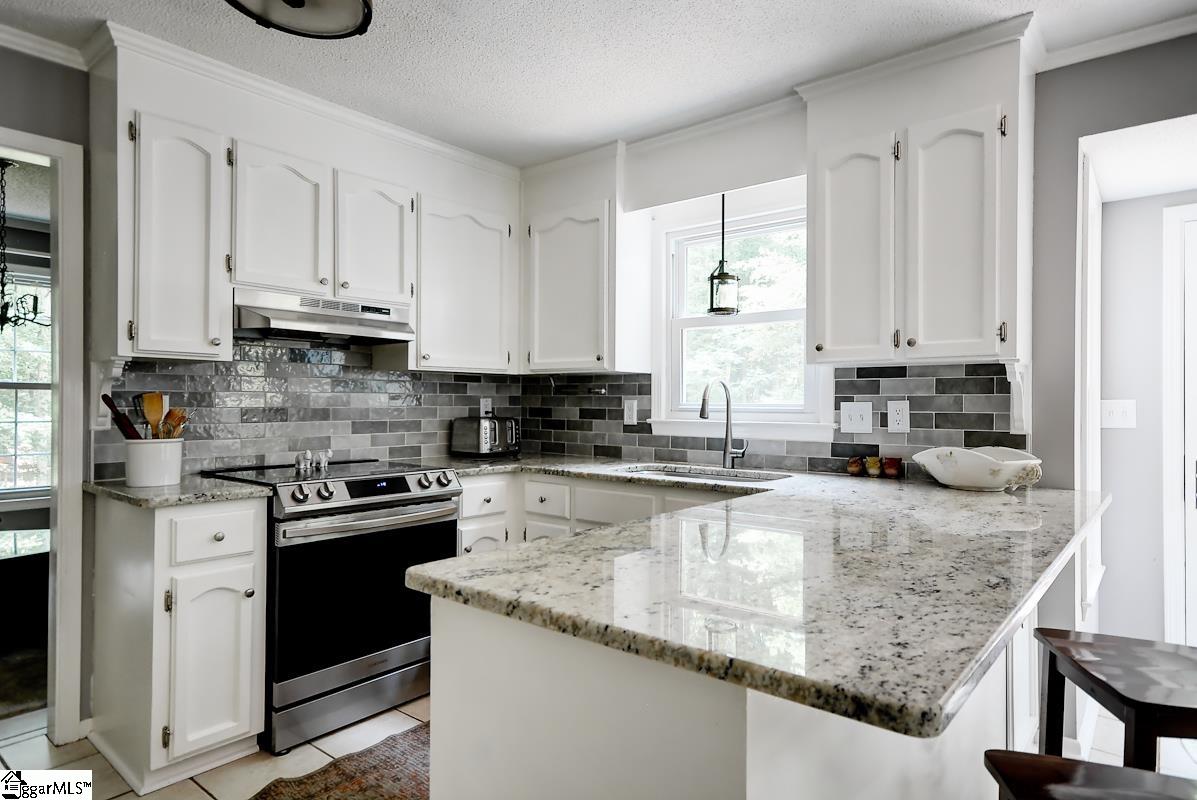 109 Cobblestone Road