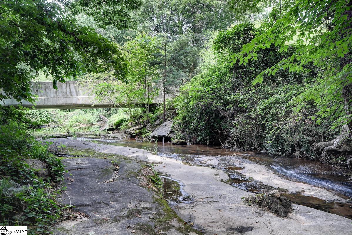 109 Cobblestone Road