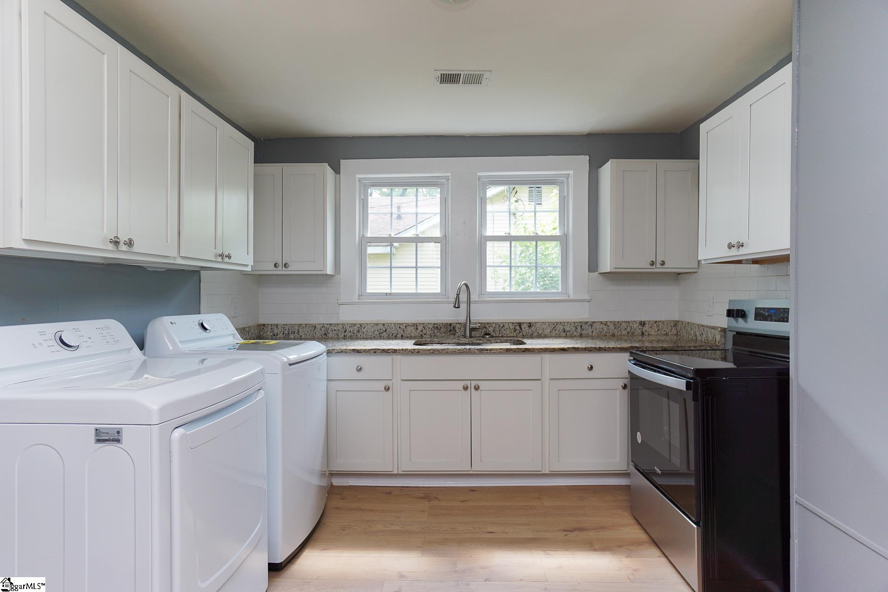 4 School Street Extension