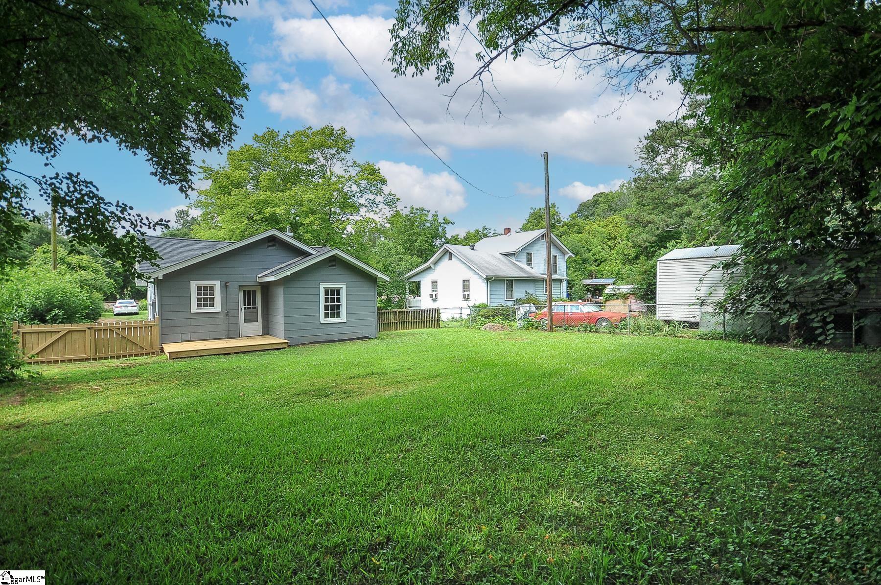 4 School Street Extension