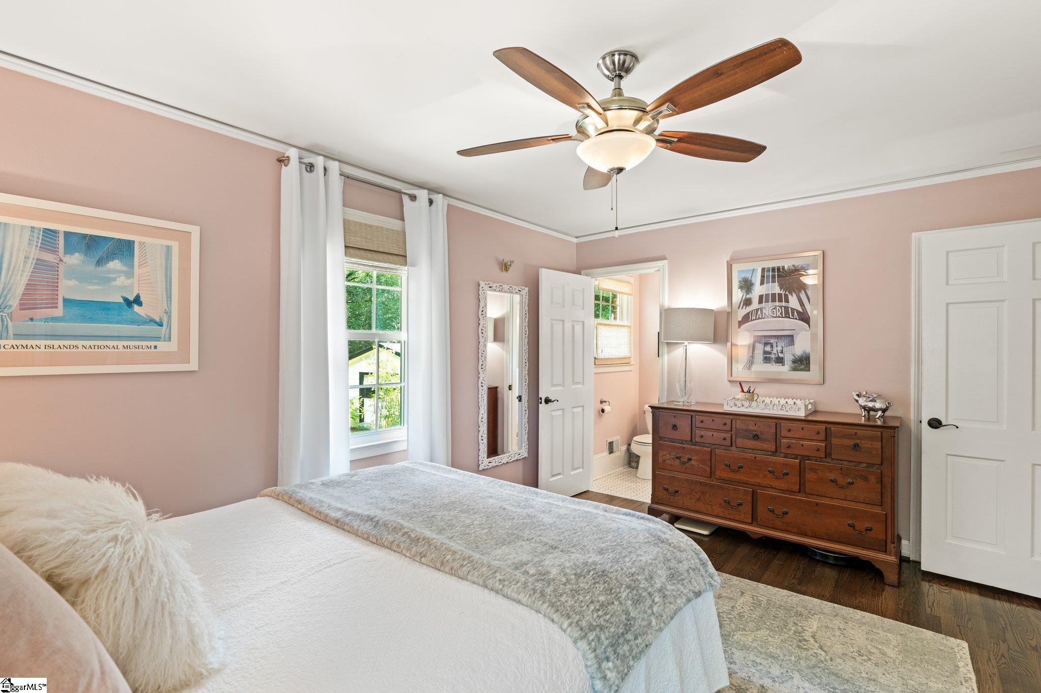 310 Rollingreen Road