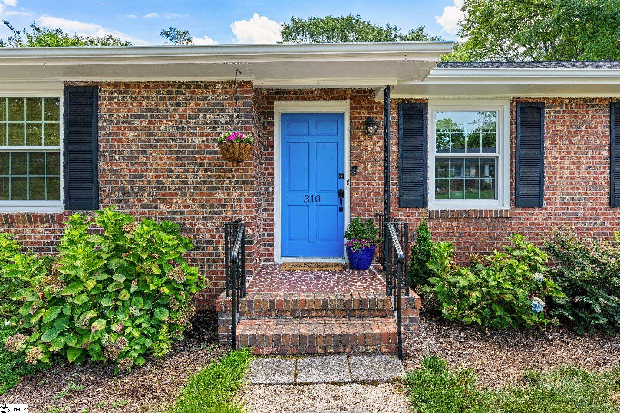 310 Rollingreen Road