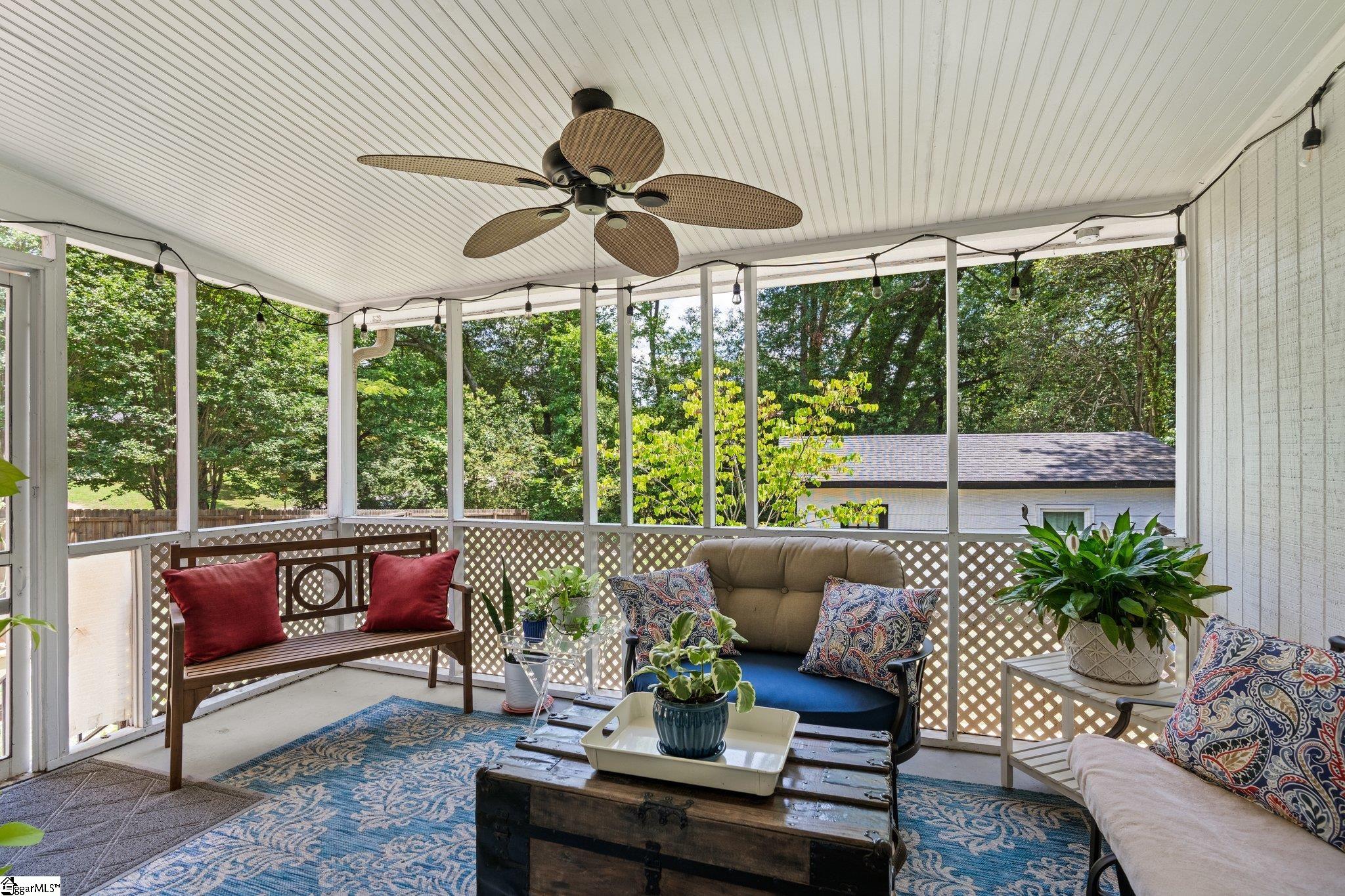 310 Rollingreen Road