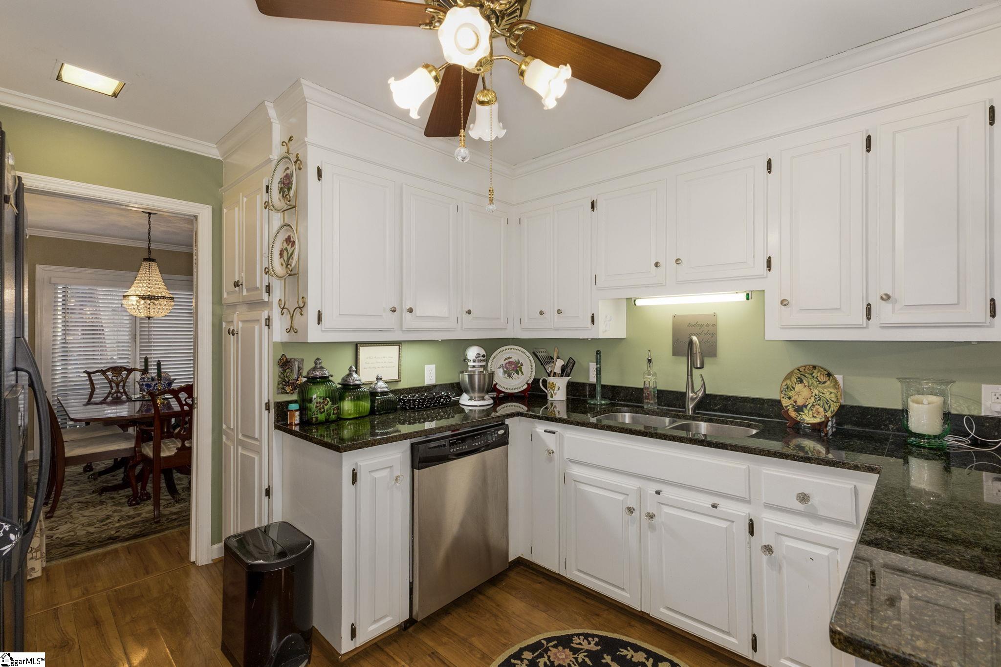 212 Ingleside Way