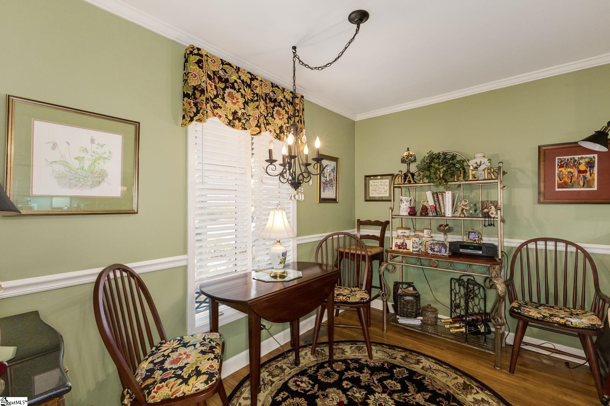 212 Ingleside Way