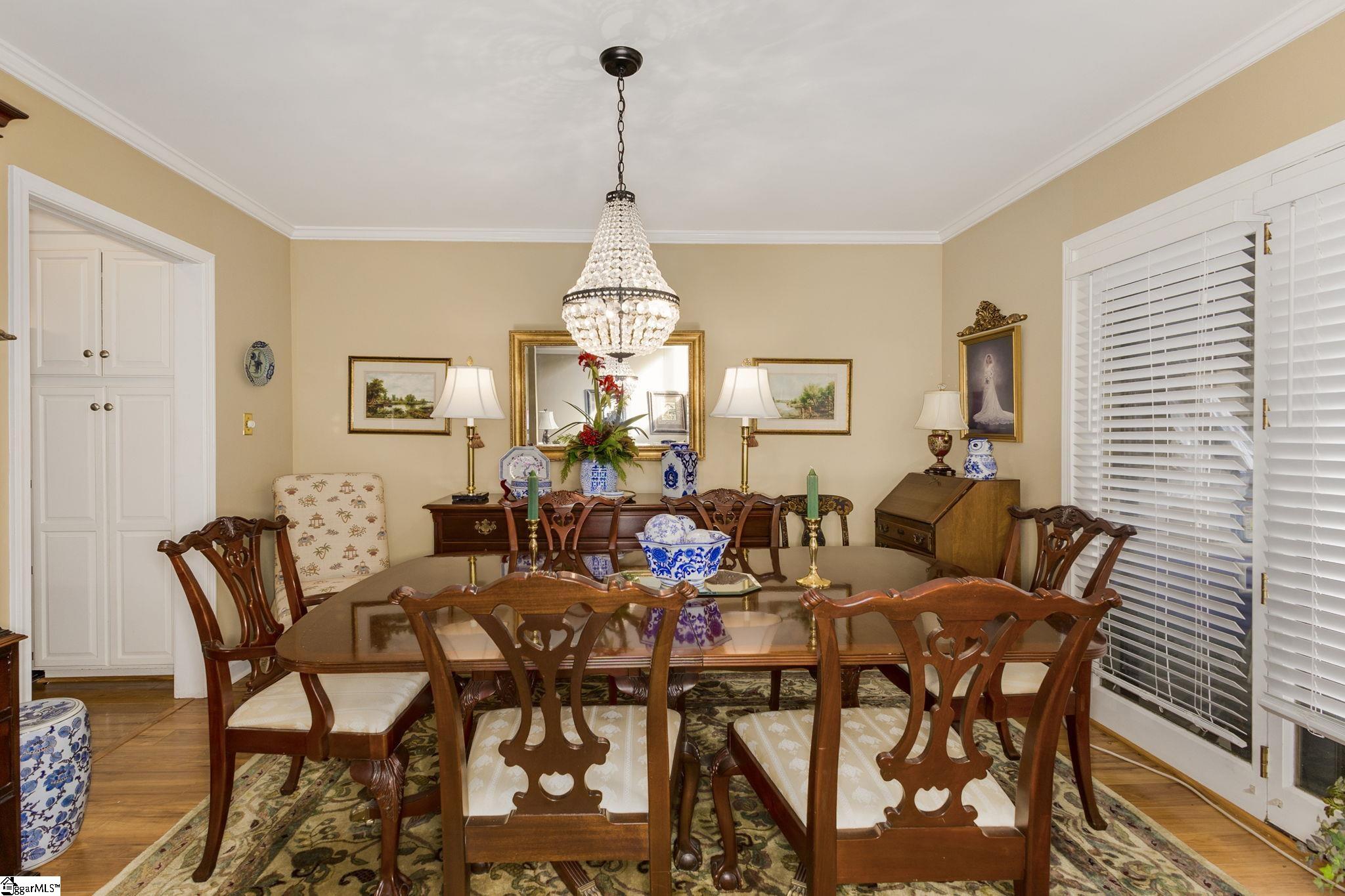 212 Ingleside Way