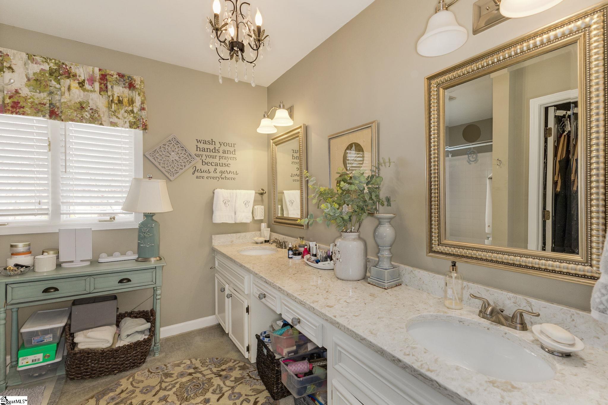 212 Ingleside Way