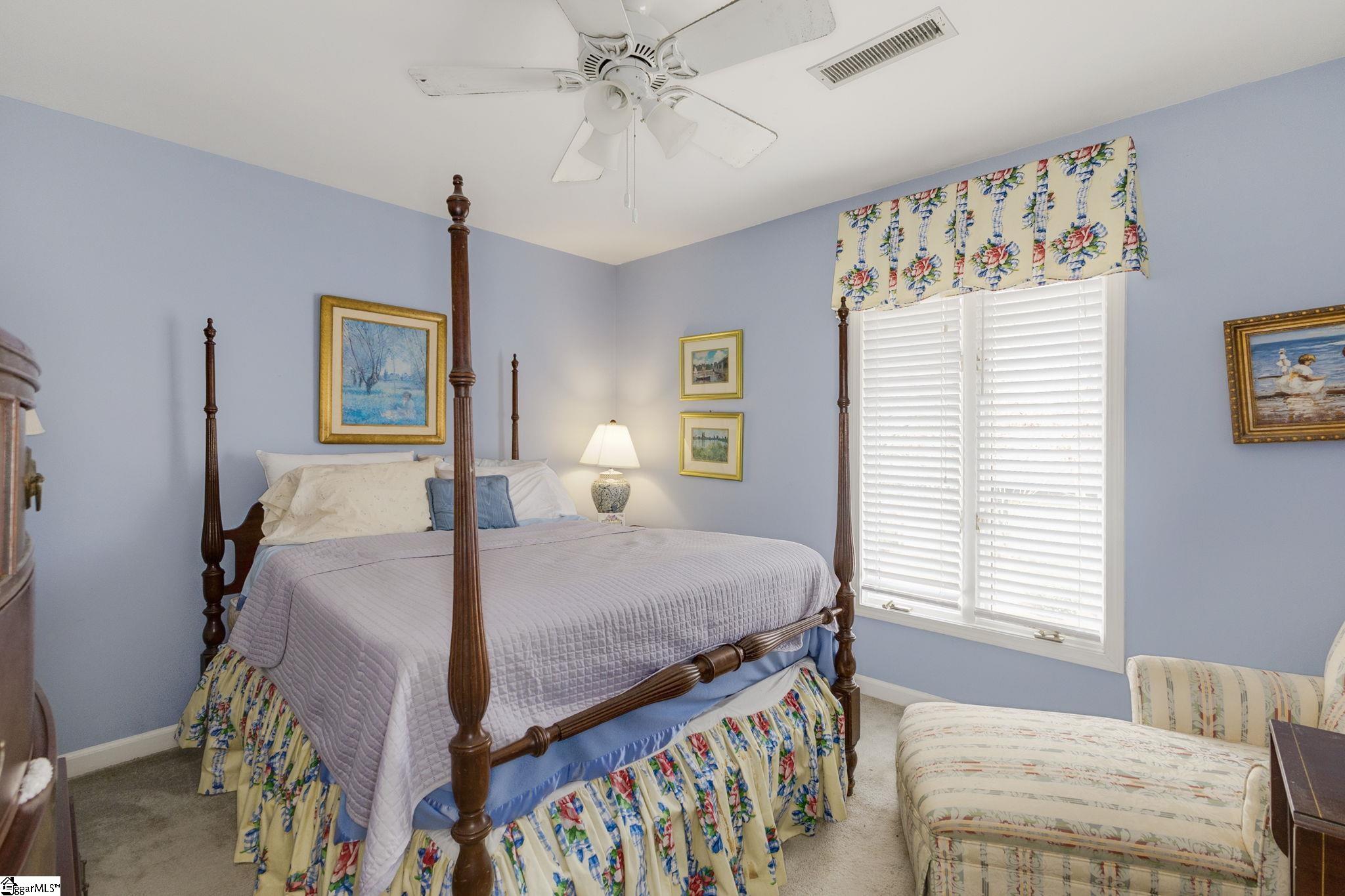 212 Ingleside Way