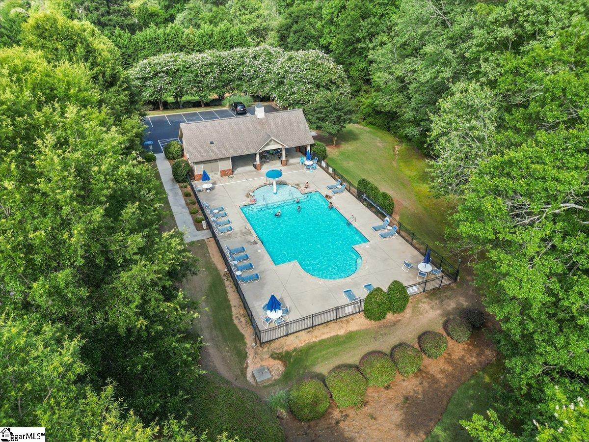 112 Griffith Hill Way
