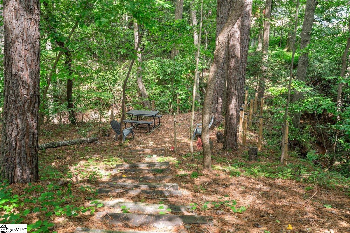 112 Griffith Hill Way