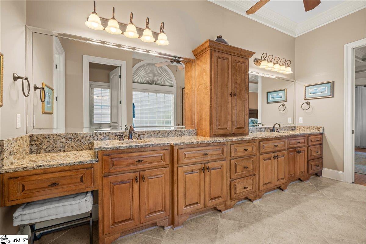 112 Griffith Hill Way